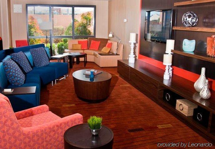 Courtyard Bowling Convention Center Hotel 3*