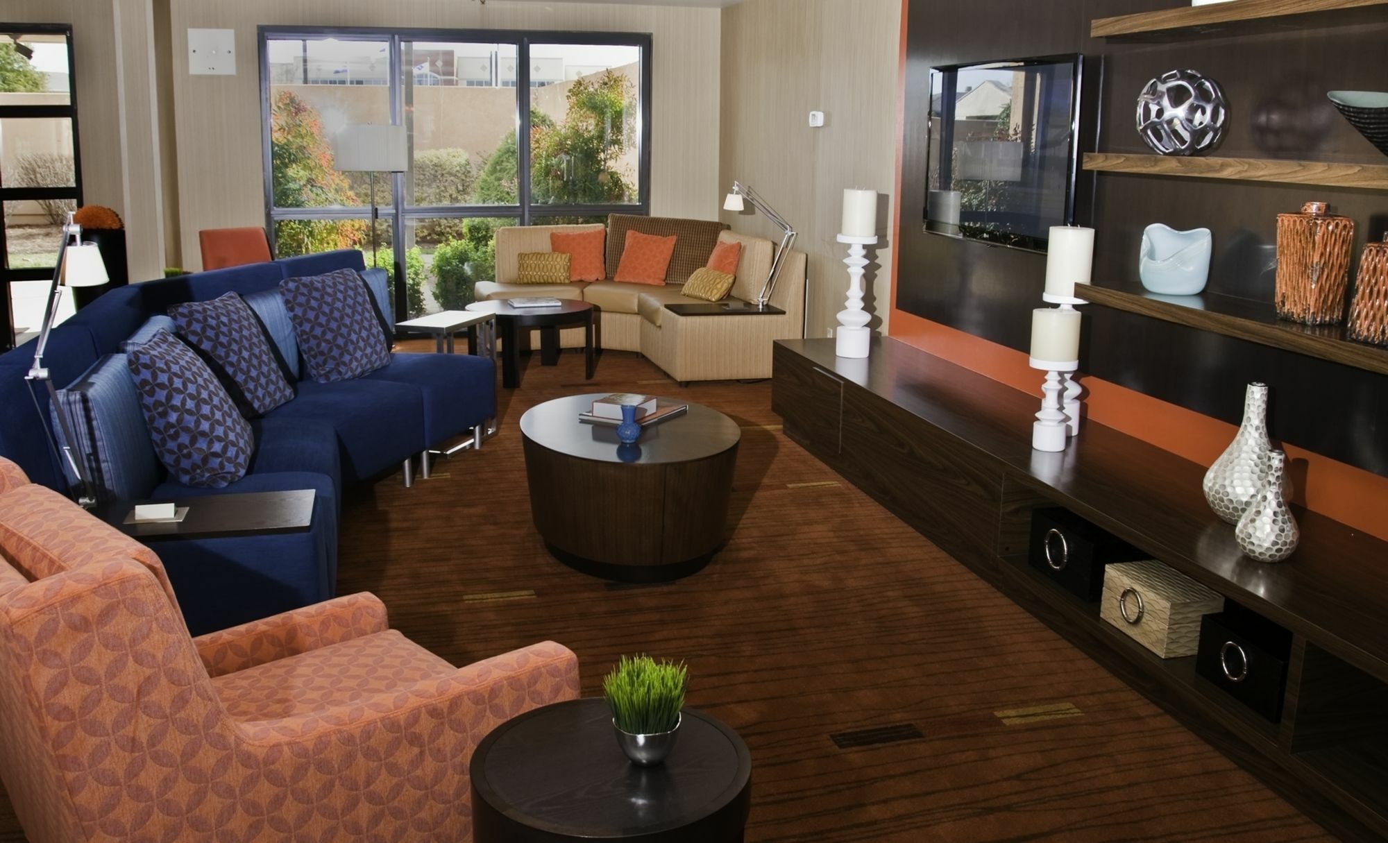 Courtyard Bowling Convention Center Hotel 3*